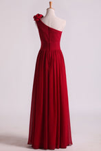 Load image into Gallery viewer, 2024 One Shoulder Bridesmaid Dresses Chiffon With Handmade Flower Burgundy/Maroon