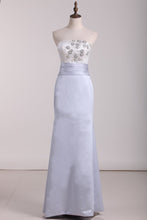 Load image into Gallery viewer, 2024 Strapless Mermaid Satin With Beads And Jacket Mother Of The Bride Dresses