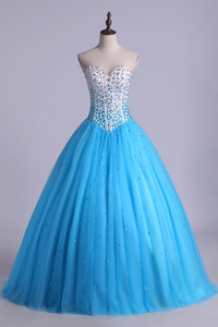 2024 Bicolor Quinceanera Dresses Sweetheart Ball Gown Floor-Length With Beads Tulle Lace Up