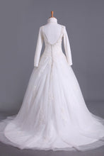 Load image into Gallery viewer, 2024 Muslim Wedding Dress Sweetheart A Line Court Train With Applique &amp; Sash Beaded