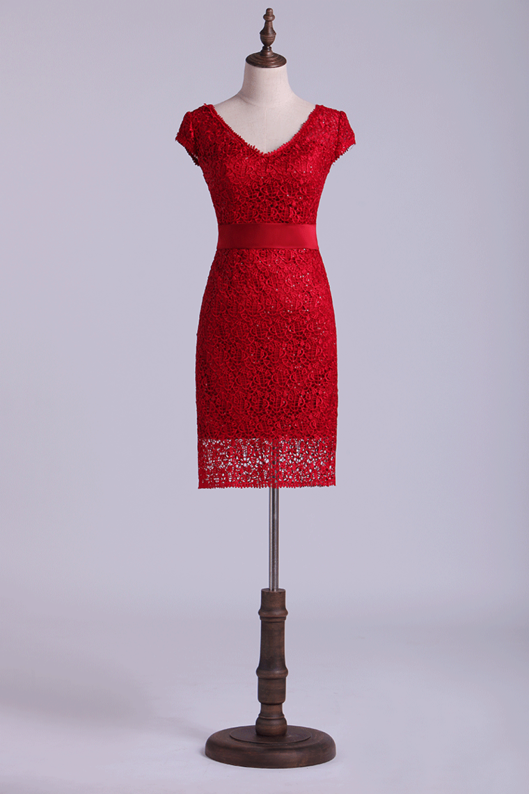2024 Evening Dresses V-Neck Sheath/Column With Applique & Ribbon Lace