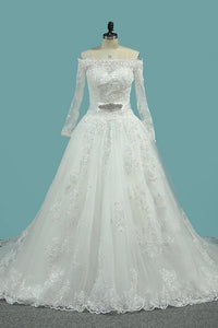2024 Boat Neck A-Line Wedding Dresses Court Train Tulle With Applique