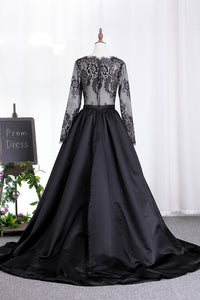 2024 New Arrival Prom Dresses V Neck Satin 3/4 Length Sleeves With Applique