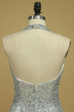 Load image into Gallery viewer, 2024 Prom Dresses Halter Sequines With Beading Open Back Sheath