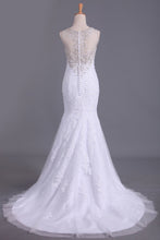 Load image into Gallery viewer, 2024 Scoop Wedding Dresses Mermaid/Trumpet Sweep Train Tulle With Applique And Beads