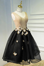 Load image into Gallery viewer, A Line Black V Neck Lace up Homecoming Dresses Sleeveless Prom Dress With Butterfly H1136