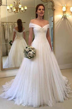 Load image into Gallery viewer, A Line Off the Shoulder Simple Sweetheart Ivory Beach Wedding Dresses Bridal Gown RS447
