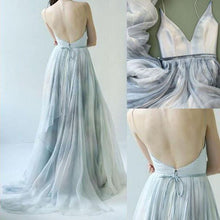 Load image into Gallery viewer, A line Tulle Ombre Deep V Neck Spaghetti Straps Blue Prom Dresses Evening Dresses RS883