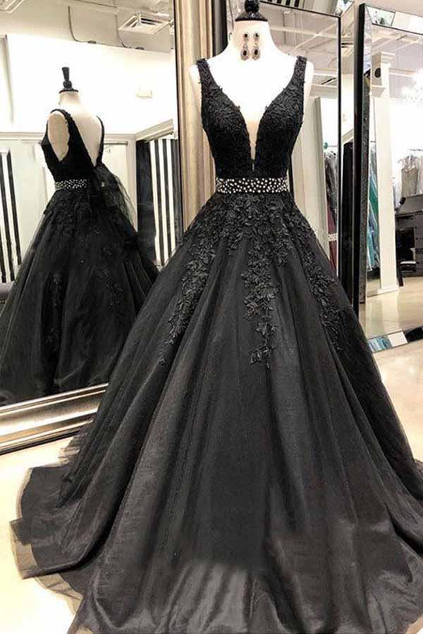 Ball Gown Straps Black V Neck Lace Appliques Prom Dresses Beads V Back Dance Dress RS709