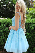 Load image into Gallery viewer, Blue Tulle Lace Appliques Short Prom Dress Beads Open Back Homecoming Dresses H1013
