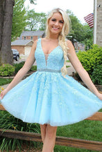 Load image into Gallery viewer, Blue Tulle Lace Appliques Short Prom Dress Beads Open Back Homecoming Dresses H1013