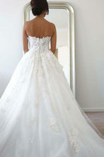 Load image into Gallery viewer, Elegant Strapless Sweetheart Long Wedding Dress With Beading Lace Appliques W1009