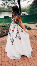 Load image into Gallery viewer, Fashion A Line Deep V Neck Backless Ivory Lace Prom Dress with Appliques RS567