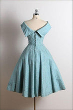 Load image into Gallery viewer, Cute Vintage Scoop A-Line Sleeveless Knee-Length Lace Blue Homecoming Dresses RS794