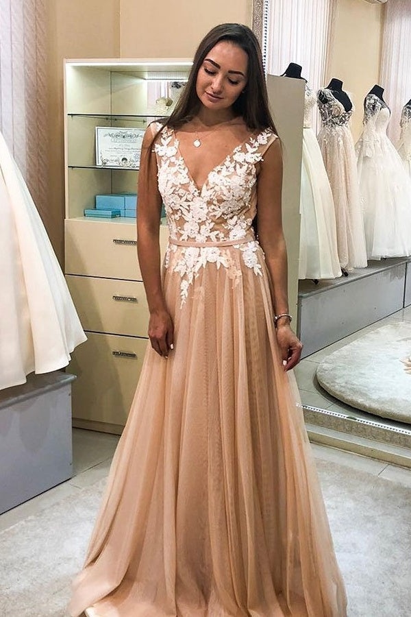 Elegant V-neck Long Lace Tulle Flowy Princess Prom Dresses For Teens