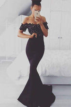 Load image into Gallery viewer, Mermaid Off the Shoulder Satin Black Short Sleeve Sweep Train Lace Prom Dresses RS418