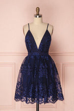 Load image into Gallery viewer, Navy Blue Deep V Neck Lace Spaghetti Straps Homecoming Dresses Short Prom Dresses H1116