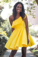 Load image into Gallery viewer, One Shoulder Yellow Satin Ruffled Above Knee Short Prom Dresses Formal Dresses H1207