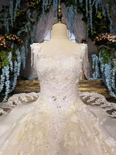 Load image into Gallery viewer, 2024 New Arrival Wedding Dresses Off The Shoulder With Beads And Handmade Flowers Lace Up