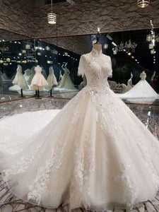 2024 Luxurious High Neck Wedding Dresses Tulle With Sequins Beads Crystals