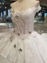 Load image into Gallery viewer, 2024 New Arrvival Marvelous Tulle Wedding Dresses Lace Up With Appliques And Rhinestones