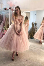 Load image into Gallery viewer, Princess Ball Gown Pink Tulle Off the Shoulder Lace up Homecoming Dresses with Bowknot H1228