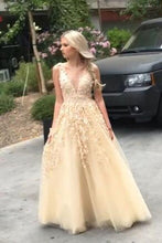 Load image into Gallery viewer, Light yellow organza applique handmade flowers V-neck long prom dresses RS799