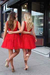 Cute Red Lace Appliques Homecoming Dresses V Neck Tulle Above Knee Short Prom Dress RS983