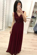 Load image into Gallery viewer, Simple Burgundy Chiffon V Neck Lace Appliques Prom Dresses Long Cheap Prom Gowns RS896