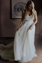 Load image into Gallery viewer, Strapless Beads Tulle Ivory Wedding Dresses V Neck Lace Appliques Beach Wedding Gowns W1043