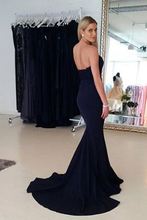 Load image into Gallery viewer, Strapless Mermaid Prom Gowns with Sweep Train Navy Blue Backless Prom Dresses RS488