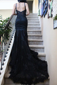 Charming Black Lace Spaghetti Strap Sweetheart Backless Mermaid Sweep Train Evening Dresses RS249