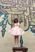 Load image into Gallery viewer, V Neck Pink Beads Lace Backless Homecoming Dresses Above Knee Short Prom Dresses H1161