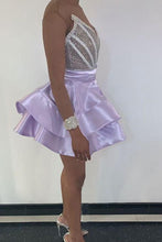 Load image into Gallery viewer, V Neck Purple Strapless Homecoming Dresses Satin Sequins Above Knee Short Prom Dress H1096