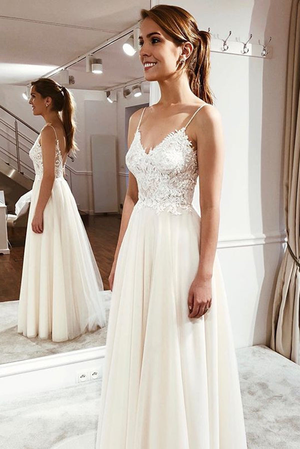 Elegant Spaghetti Straps Sleeveless Lace Appliques Wedding Dresses