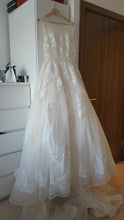 Load image into Gallery viewer, Sheer Castle Ivory Ball Illusion Back Appliques Lace Chapel Train Wedding Dress RS198