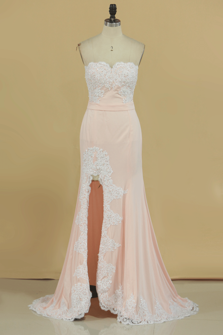 2024 Sheath Sweetheart With Slit And Applique Prom Dresses