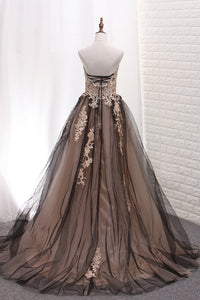 2024 Tulle Prom Dresses A Line Sweetheart With Applique Sweep Train