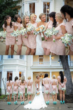Load image into Gallery viewer, 2024 Sexy Open Back Scoop Bridesmaid Dresses Sheath Lace Short/Mini