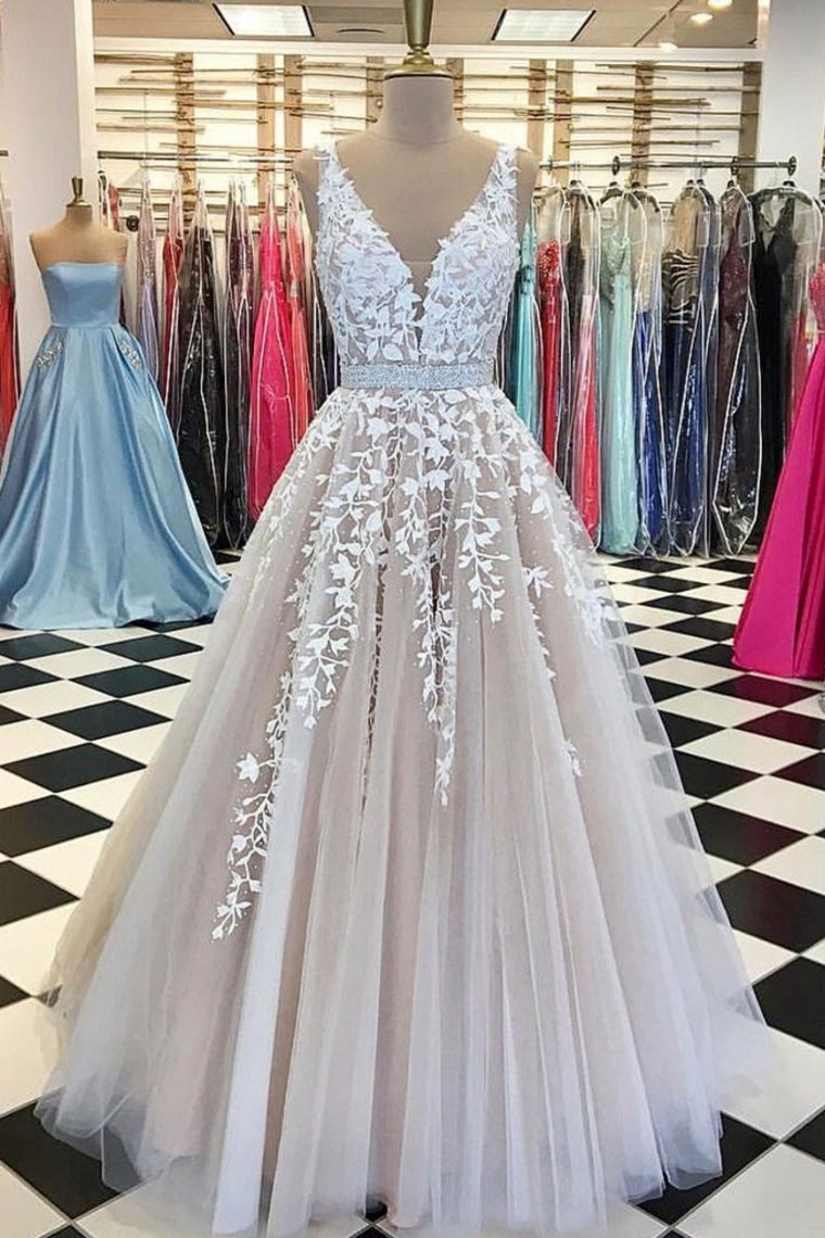 V Neck Tulle Lace Long Wedding Dress,Tulle Ball Gown Prom Dress With Appliques OK402
