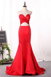2024 Sweetheart Evening Dresses Mermaid Satin Ruched Bodice Sweep Train