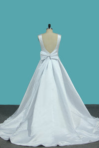 2023 Satin Bateau A Line With Beads And Bow Knot Wedding Dresses