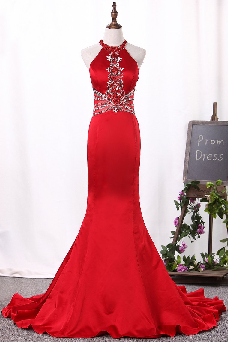 2024 Mermaid Scoop Satin Open Back Prom Dresses With Beading