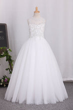 Load image into Gallery viewer, 2023 New Arrival Scoop Tulle A Line Flower Girl Dresses With Applique And Beads