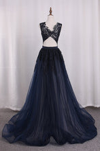 Load image into Gallery viewer, 2024 Prom Dresses Mermaid V Neck Tulle With Applique Sweep Train Detachable