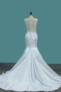 2024 Mermaid Satin V Neck Wedding Dresses With Beads And Applique