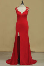 Load image into Gallery viewer, 2024 Red Straps Open Back Sheath Prom Dresses Spandex With Applique Open Back