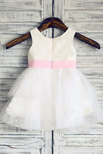 Load image into Gallery viewer, Ball Gown Scoop Neck Tulle Ivory Elastic Woven Satin Short Mini Tiered Flower Girl Dresses RS735