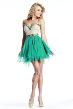 Load image into Gallery viewer, 2024 Stunning Homecoming Dresses Sweetheart A Line Short/Mini With Beads New Arrival