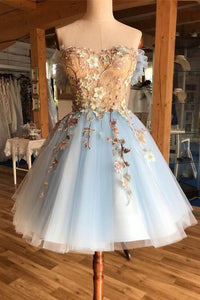 A Line Above-Knee Tulle Homecoming Prom Dress With Appliques